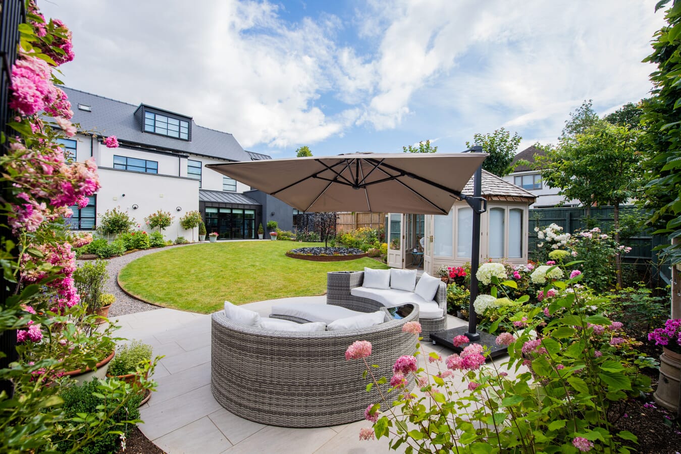 Cheltenham garden design outdoor living area