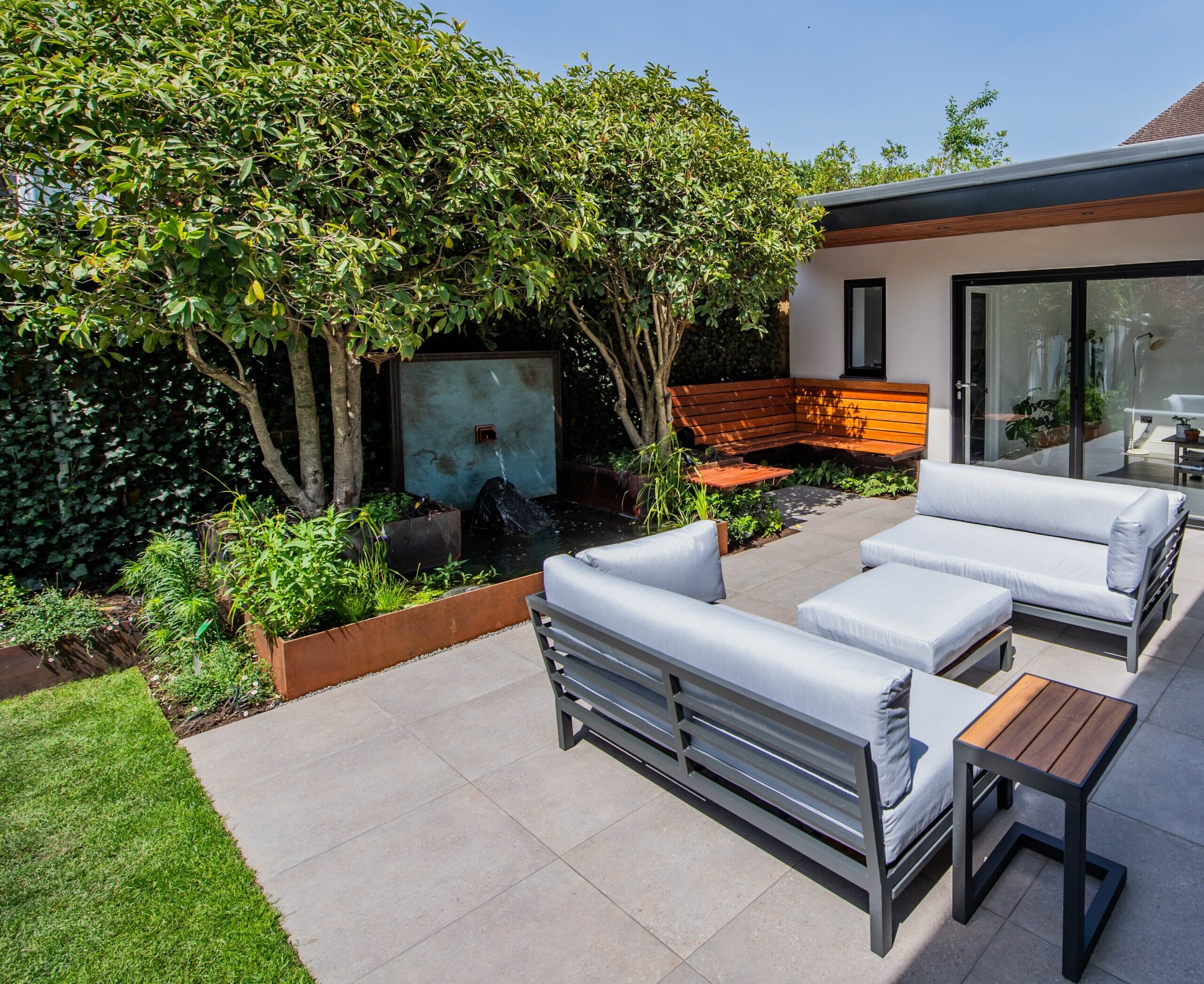 Cheltenham town garden design