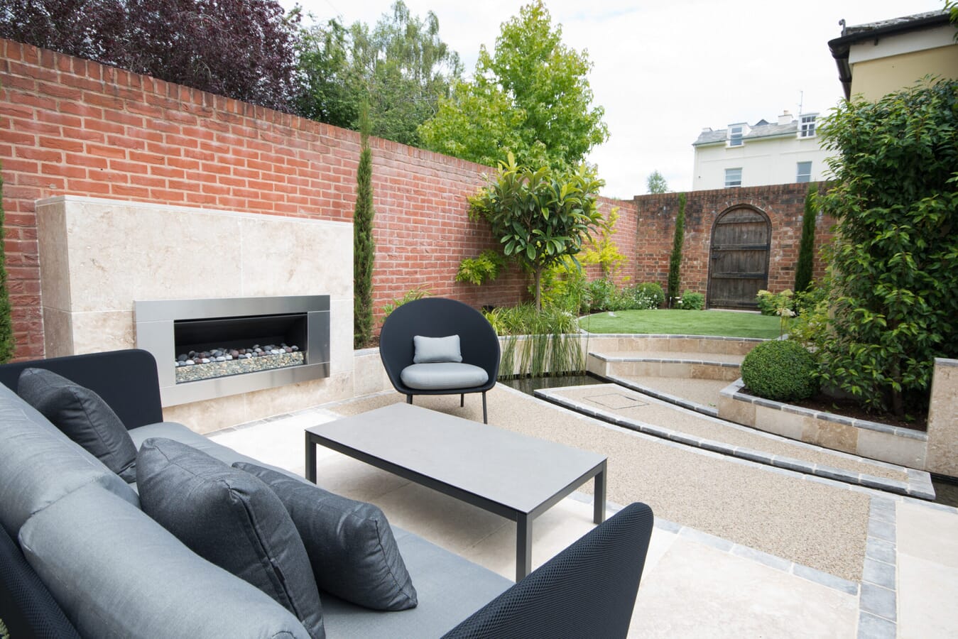 contemporary garden designers