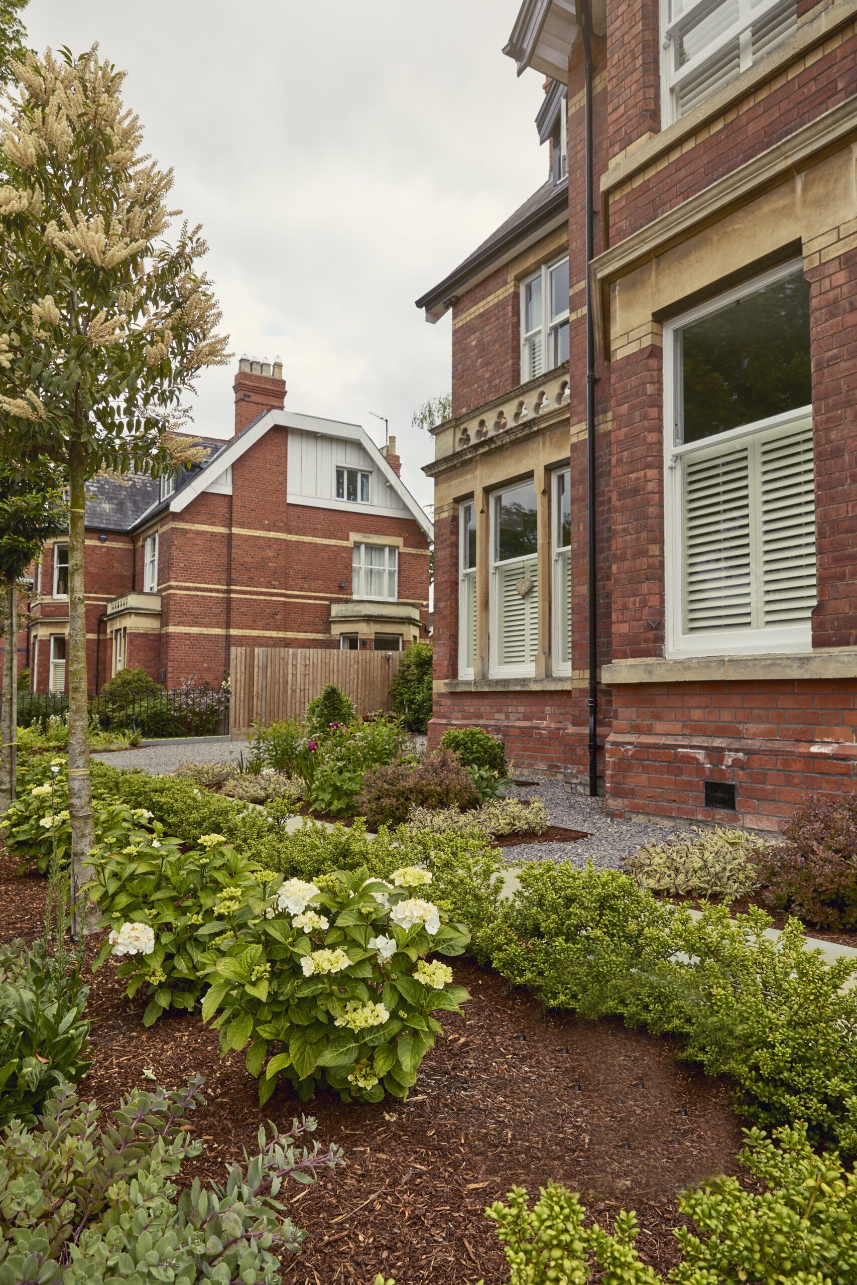 KC618108-scaled.jpg?w=600&h=900&scale