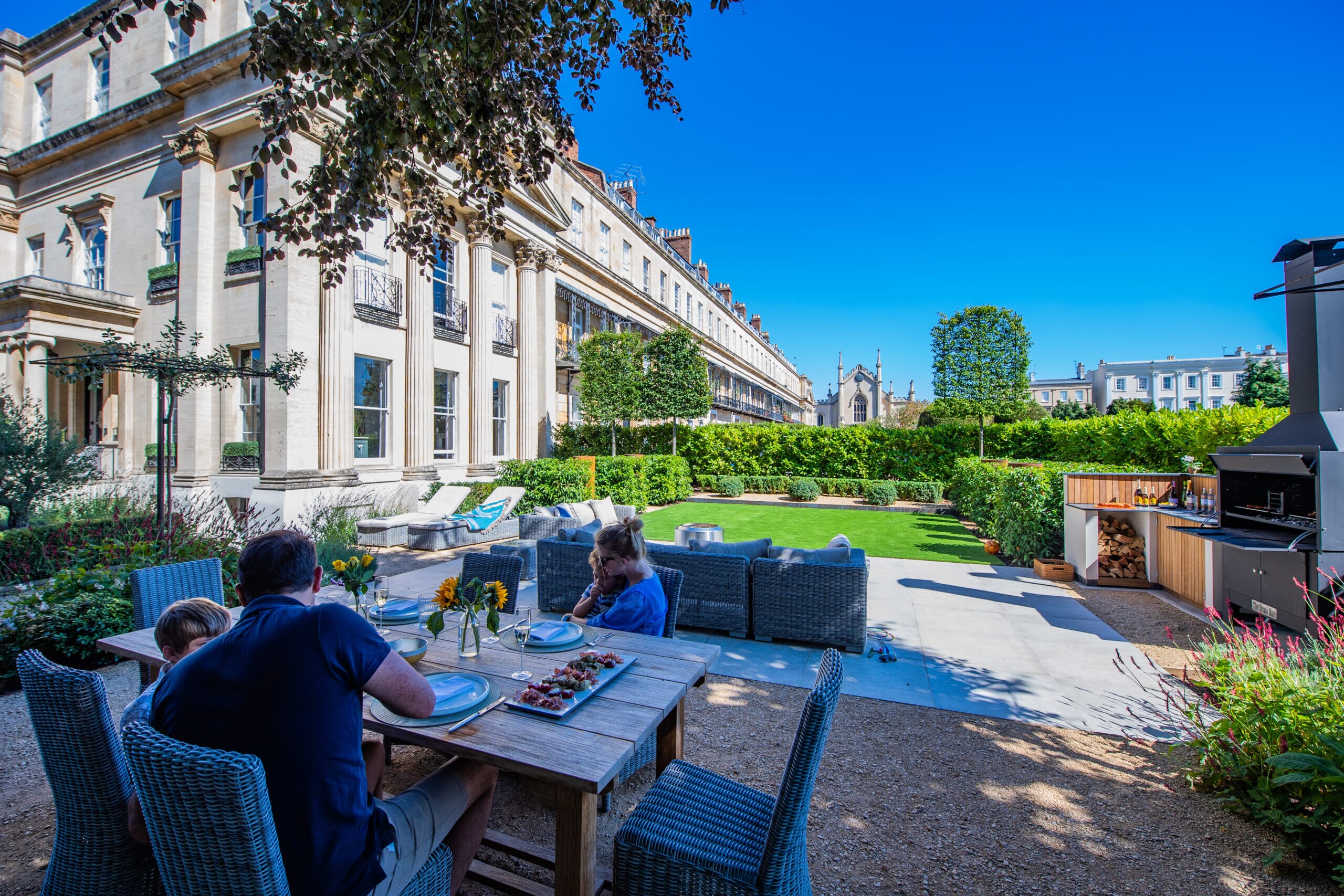 JB_WilloughbyHouse10082022-1930-scaled.jpg?w=1350&h=900&scale