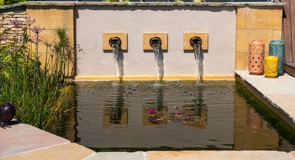 garden pond design Cotswolds with 3 spouts