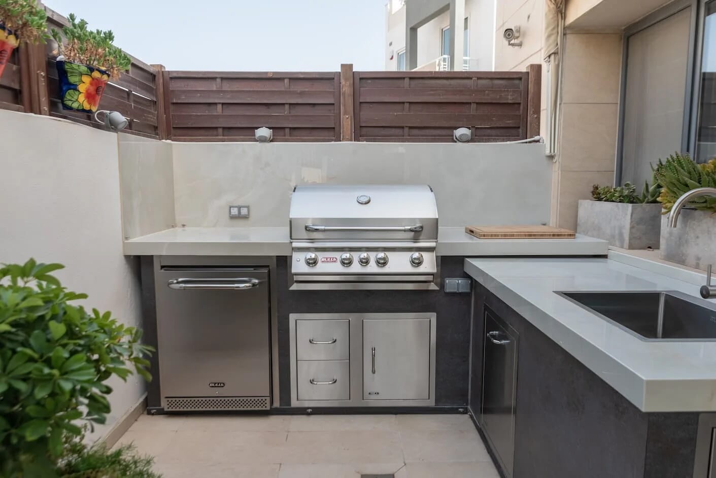 Bull-outdoor-kitchen-4.jpeg?w=1348&h=900&scale